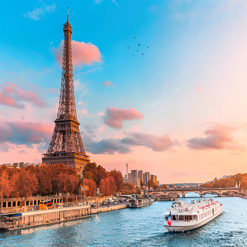 Paris - Experience Royalty